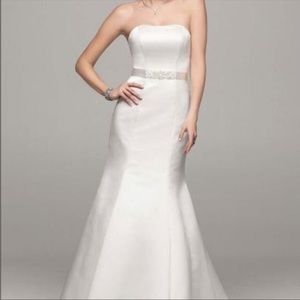 NWT David’s Bridal strapless fit and flare Wedding Dress